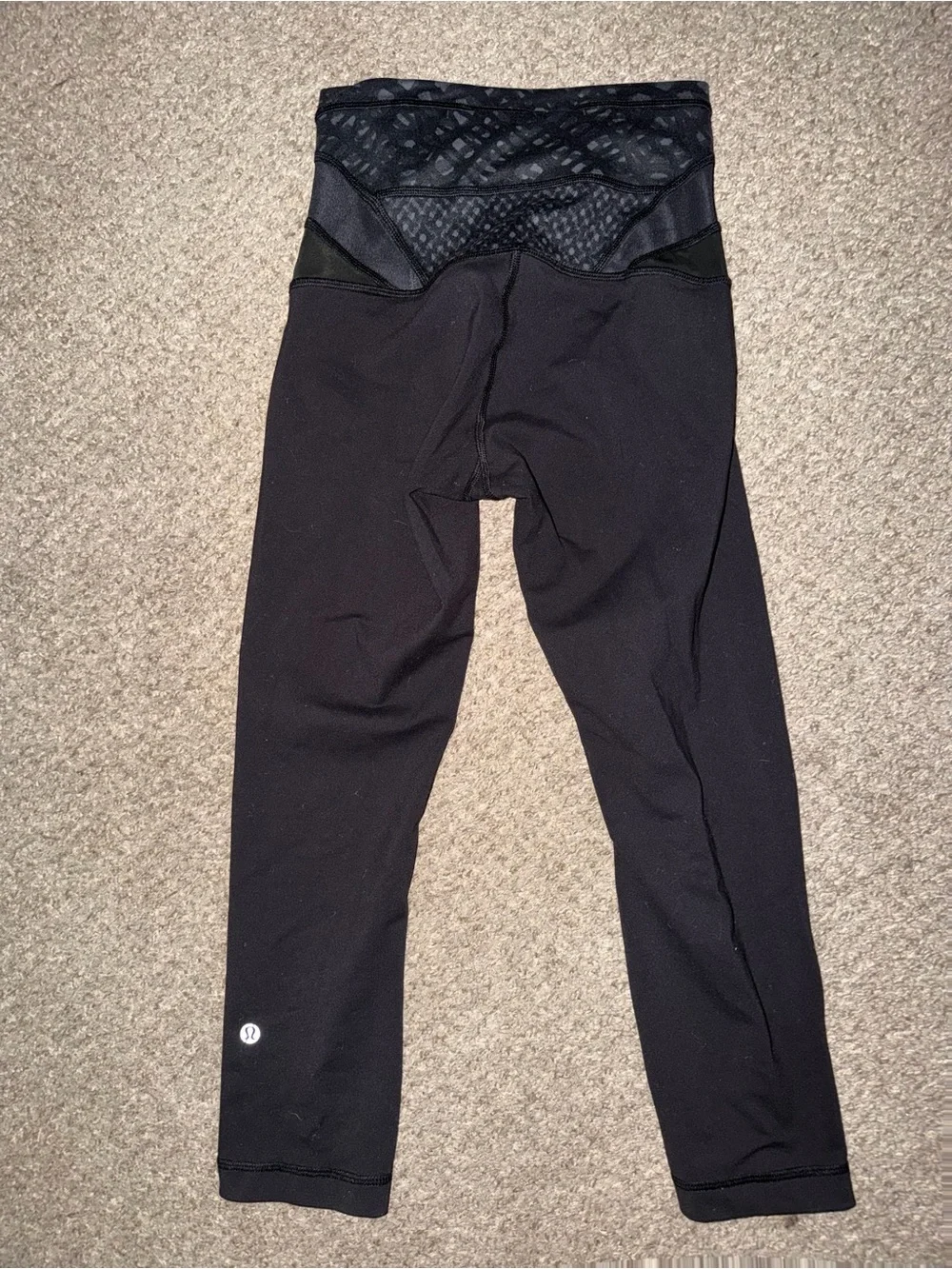 Lululemon Athletica Wunder Under Crop Reversible High Rise leggings size 4